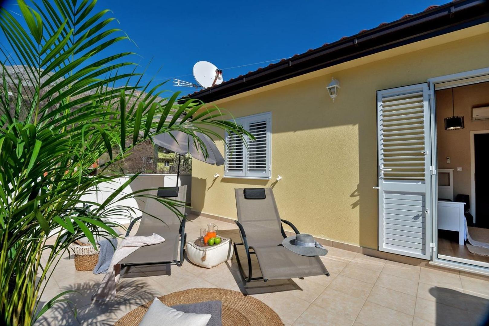 Luxury Villa Lelu With Heated Saltwater Pool, Parking, High Speed Internet, Bbq, Žrnovnica 外观 照片